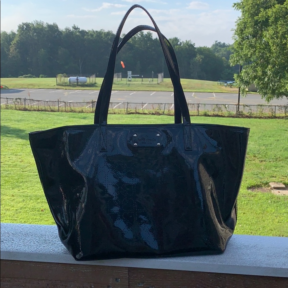Kate Spade ♠️ Shiny Black Handbag EUC